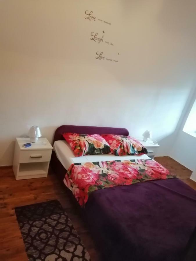 Apartman Tea Apartment Pula Luaran gambar
